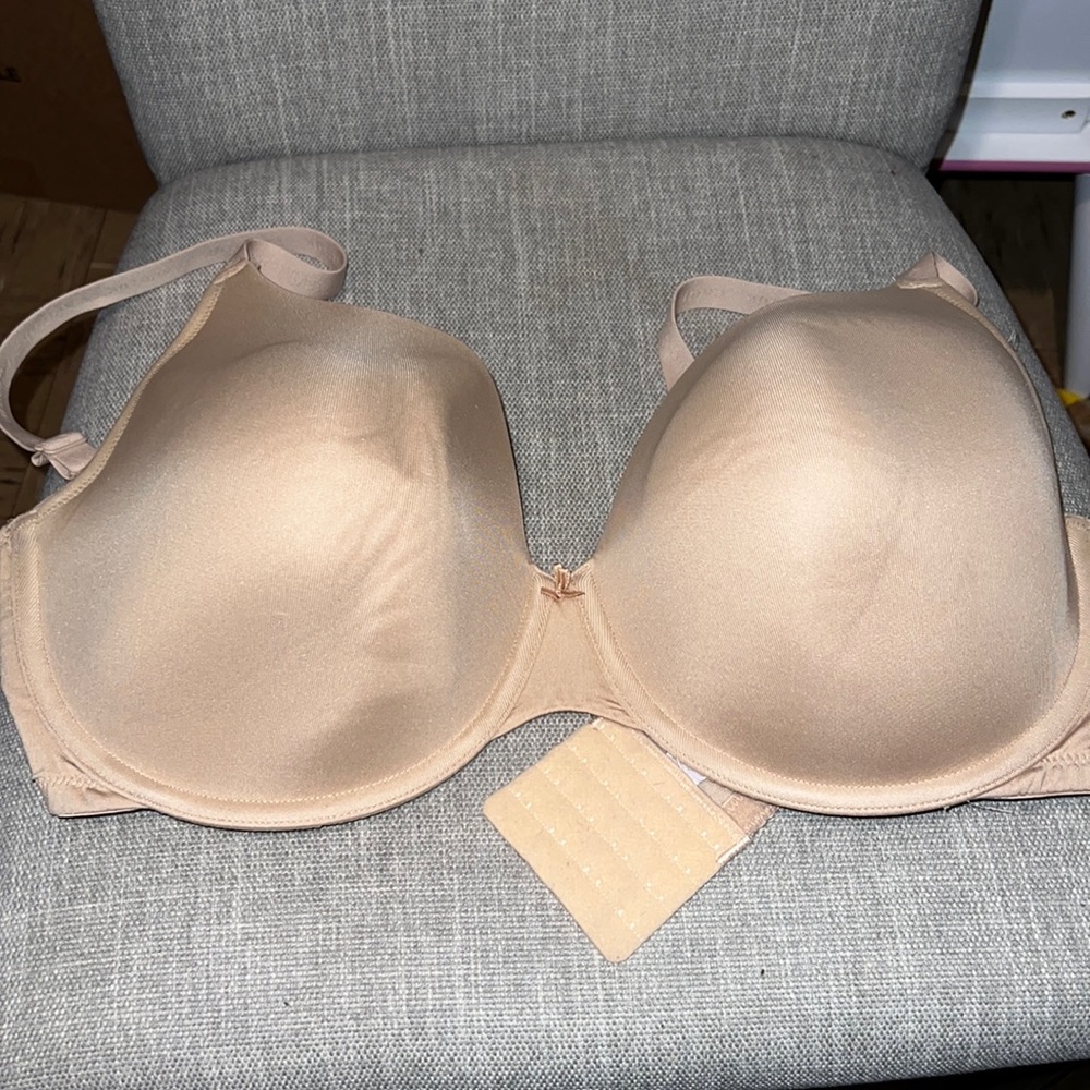 Cacique Size 46DD tan
